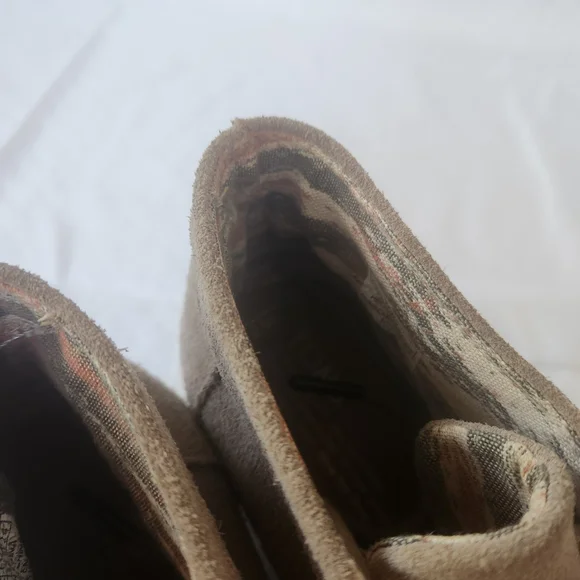 Toms Women's Tan Suede Ankle Boots - Picture 4 of 8